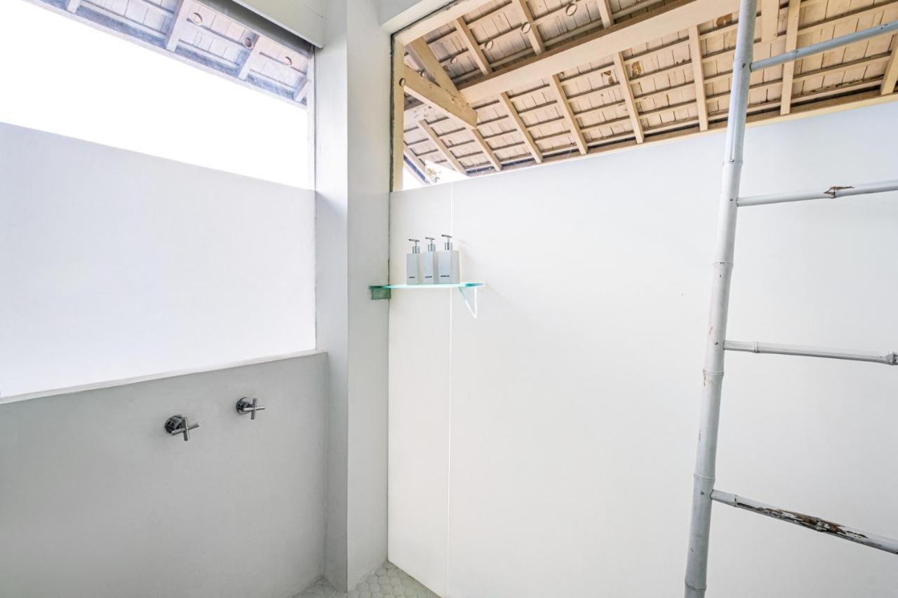 קוטה לומבוק Villa Puro Blanco מראה חיצוני תמונה